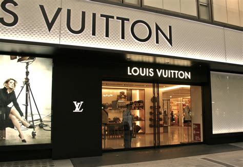 Louis Vuitton Roma Etoile store, Italy